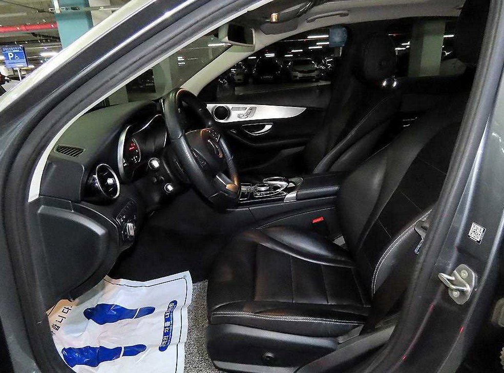 벤츠 C 클래스 C220 d 아방가르드 사진 6