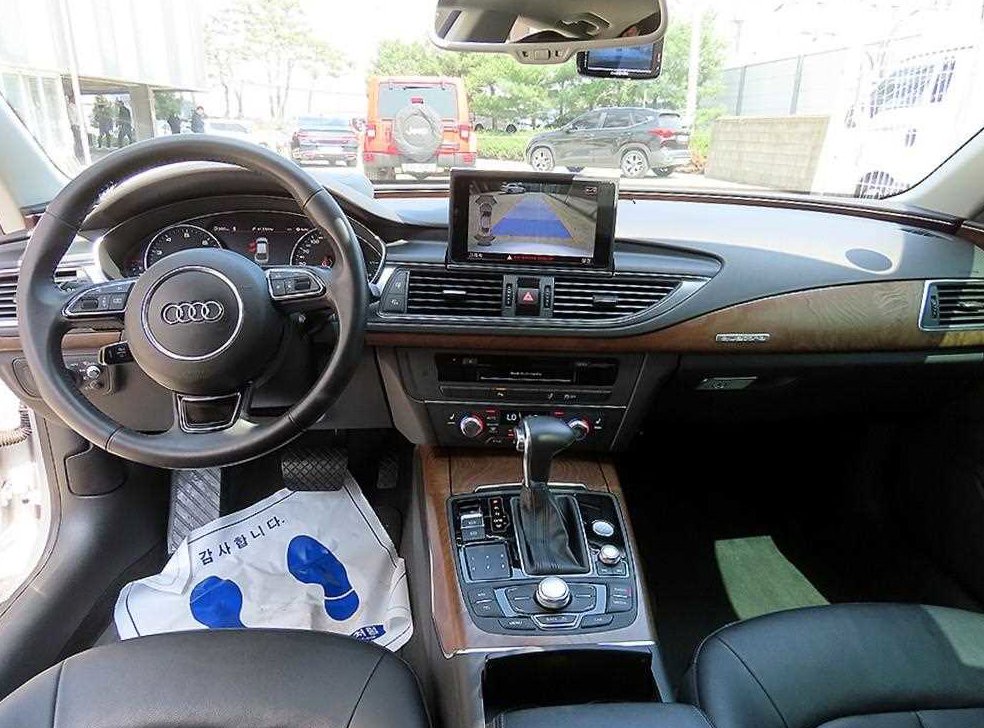 아우디 A7 3.0 TFSI 콰트로 다이나믹 사진 7