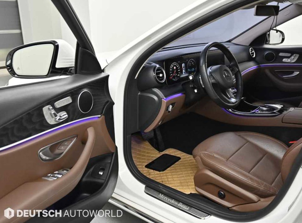 벤츠 E 클래스 E300 4MATIC 아방가르드 사진 11