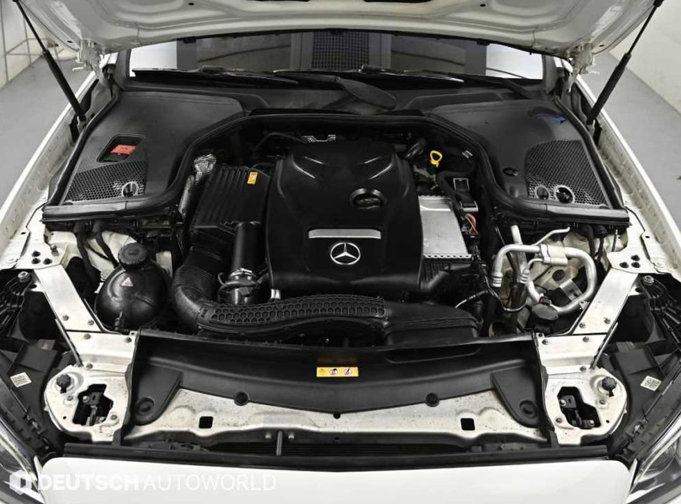 벤츠 E 클래스 E300 4MATIC 아방가르드 사진 6