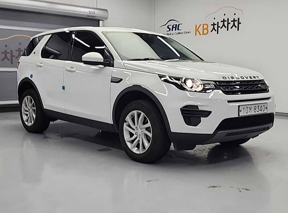 랜드로버 디스커버리 스포츠 2.0 TD4 SE 사진 4