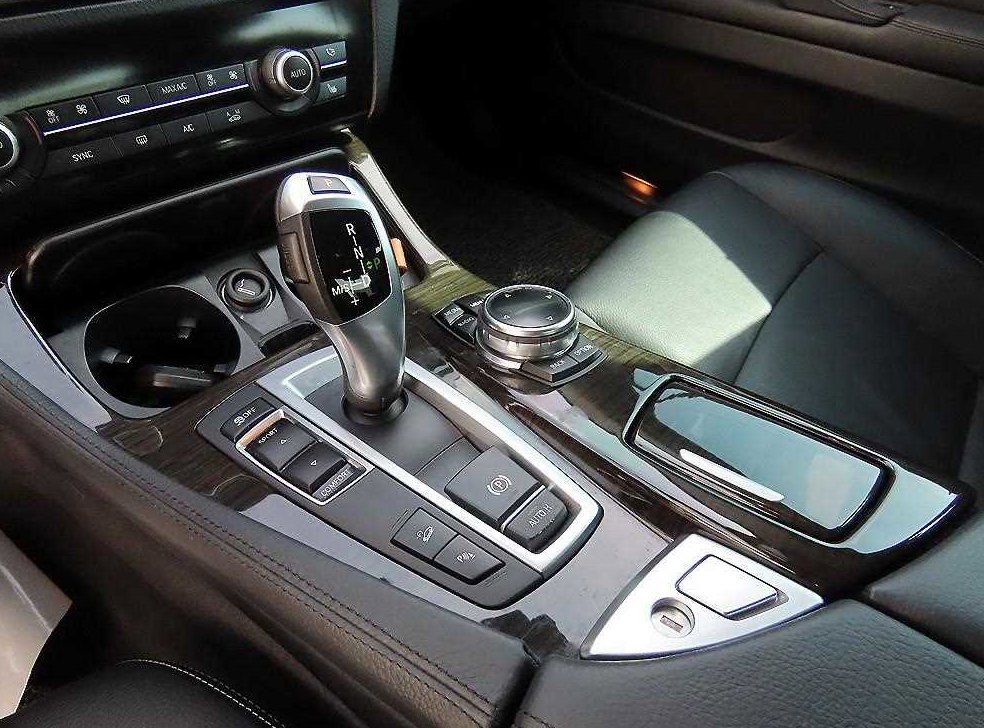 BMW 5시리즈 520d xDrive 사진 11