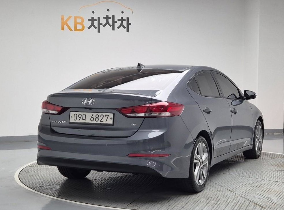 현대 아반떼 1.6 GDI 밸류 플러스 사진 3