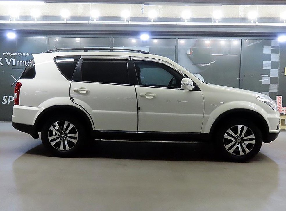 KG모빌리티(쌍용)  렉스턴 2.0  4WD RX7 사진 3