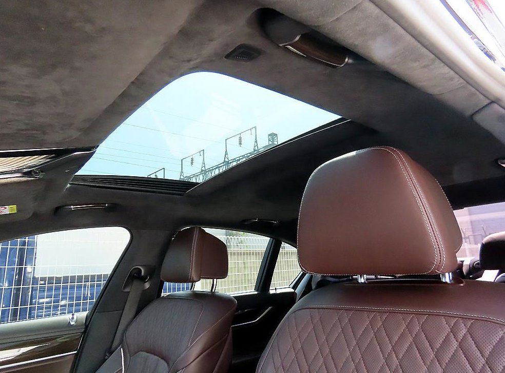 BMW 7시리즈 745e sDrive 디자인 퓨어 엑설런스 사진 17