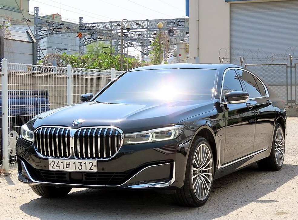 BMW 7시리즈 745e sDrive 디자인 퓨어 엑설런스 사진 2