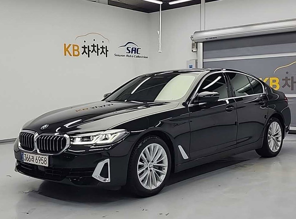 BMW 5시리즈 523d M 스포츠