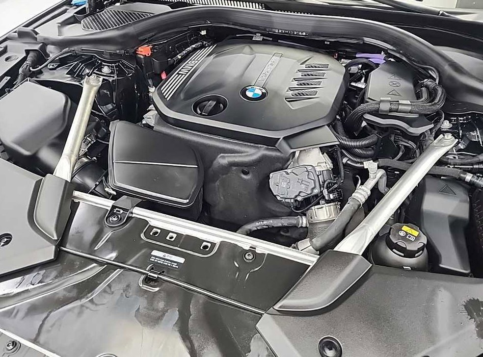 BMW 5시리즈 523d M 스포츠 사진 5