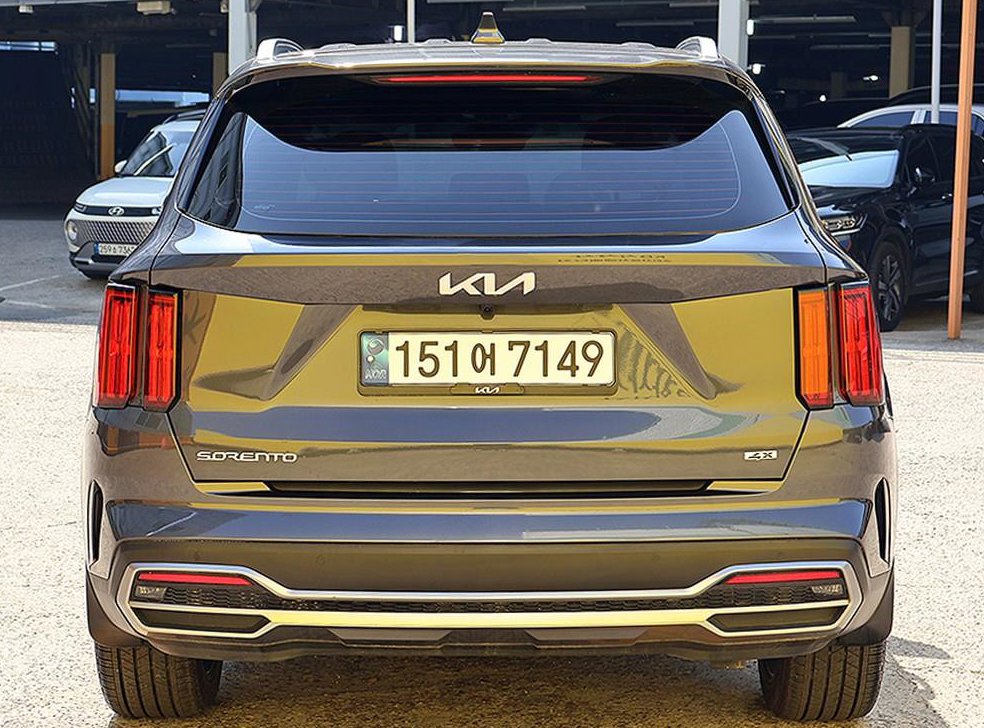 기아 쏘렌토 가솔린 2.5T 4WD 시그니처 사진 3