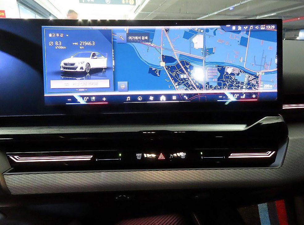 BMW 5시리즈 520i 사진 11