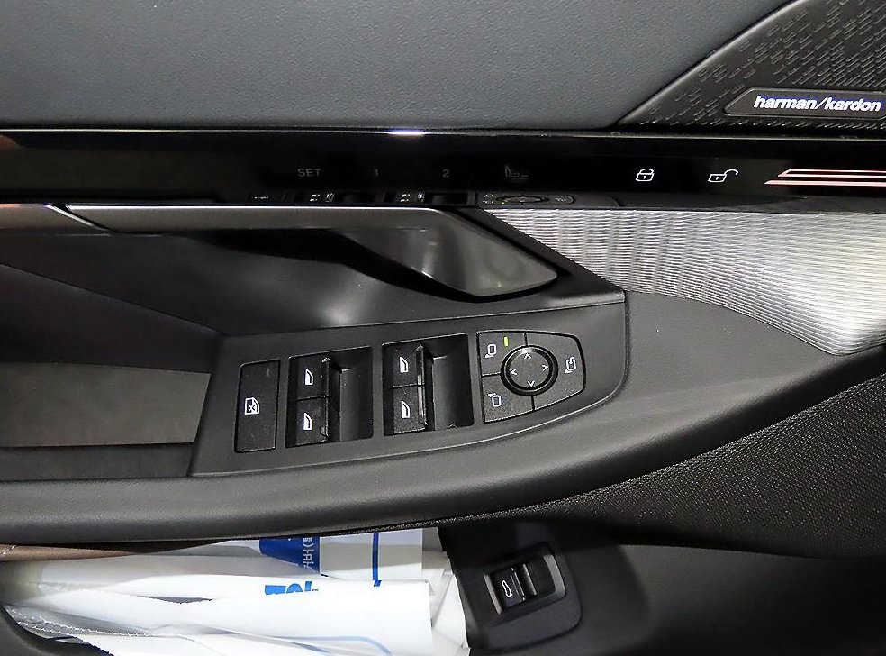 BMW 5시리즈 520i 사진 13