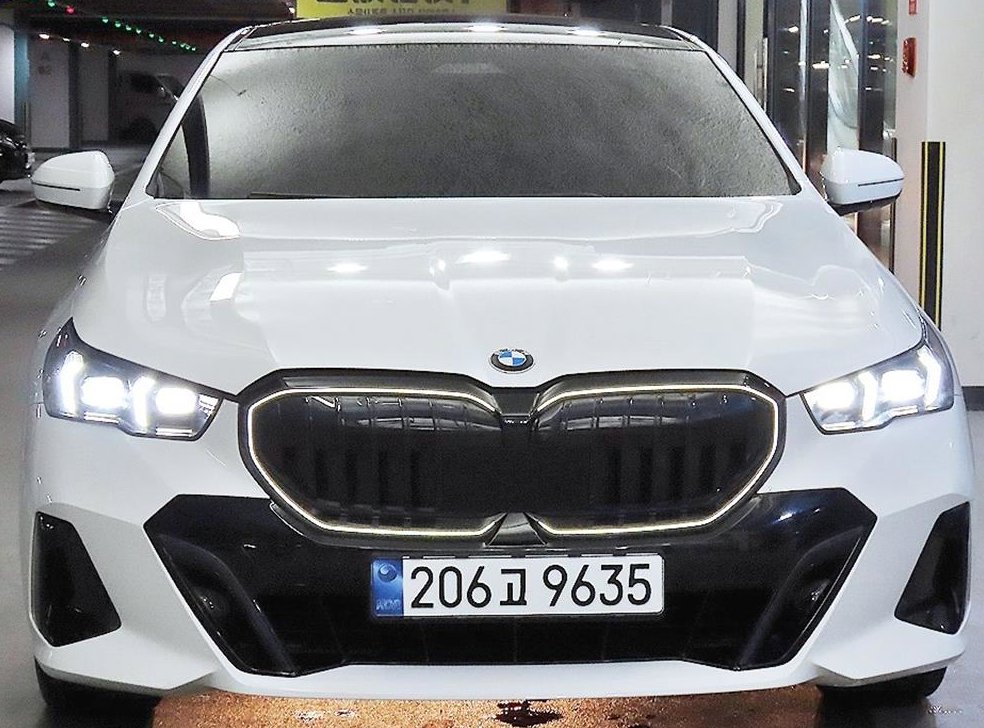 BMW 5시리즈 520i 사진 2