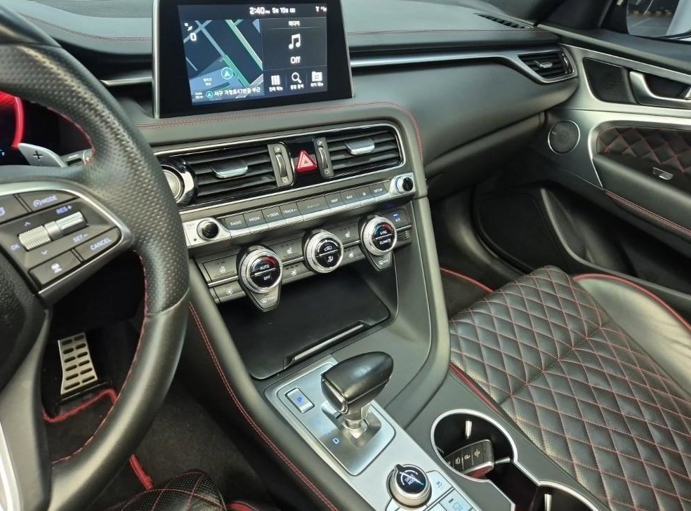 제네시스 G70 2.0T AWD 사진 10