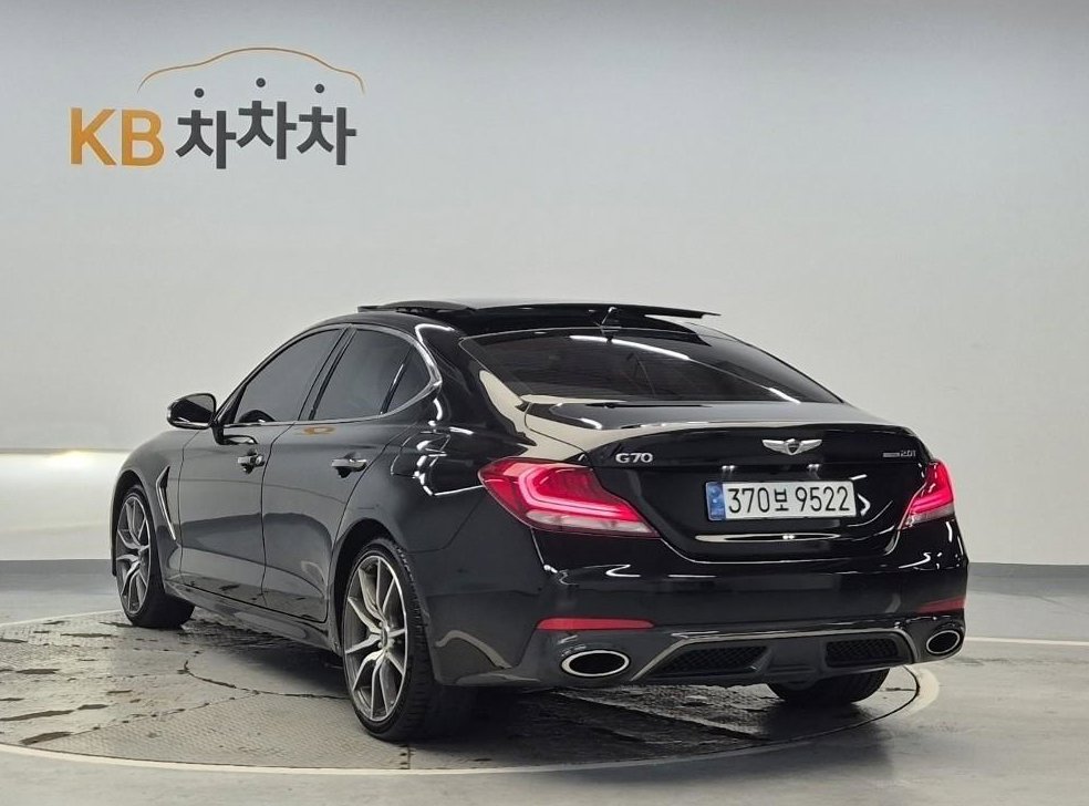 제네시스 G70 2.0T AWD 사진 2