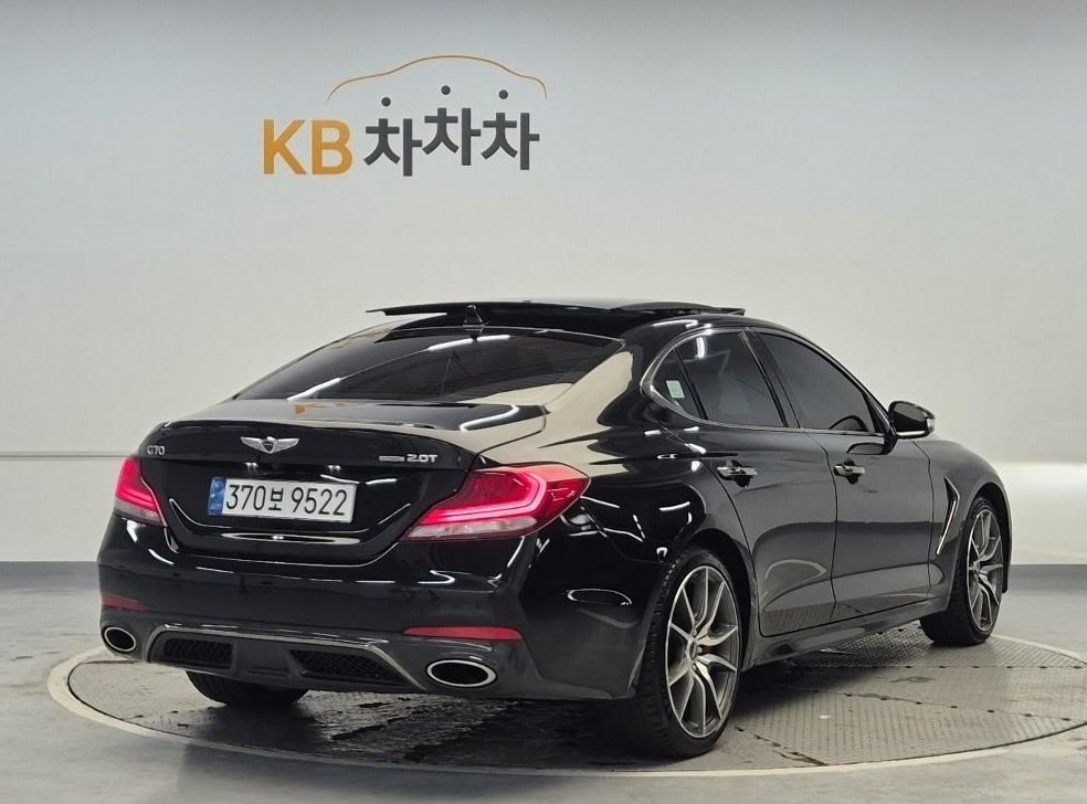 제네시스 G70 2.0T AWD 사진 3