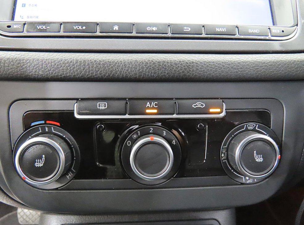 폭스바겐 티구안 2.0 TDI 컴포트 사진 14