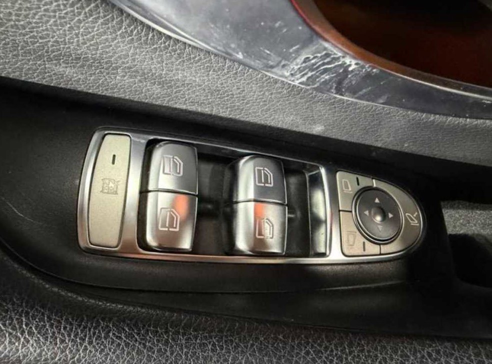 벤츠 CLS 클래스 CLS 400d 4MATIC 사진 15