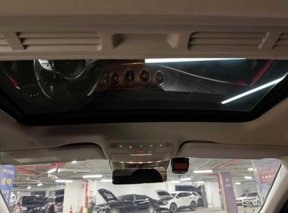 벤츠 CLS 클래스 CLS 400d 4MATIC 사진 17