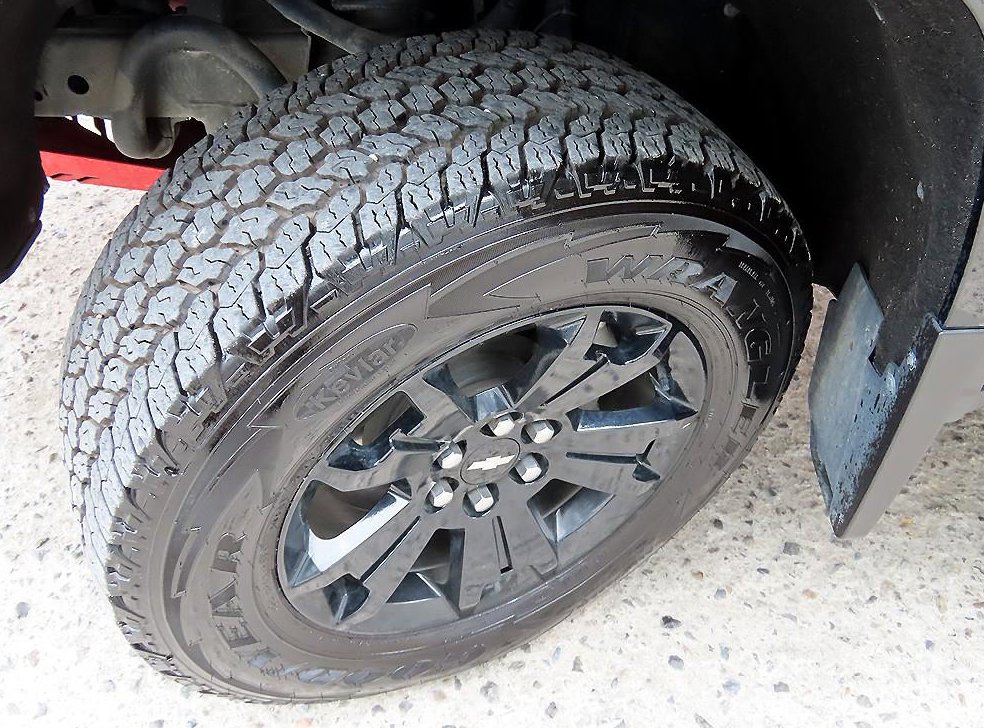 쉐보레 콜로라도 3.6 Z71-X 미드나잇 4WD 사진 20