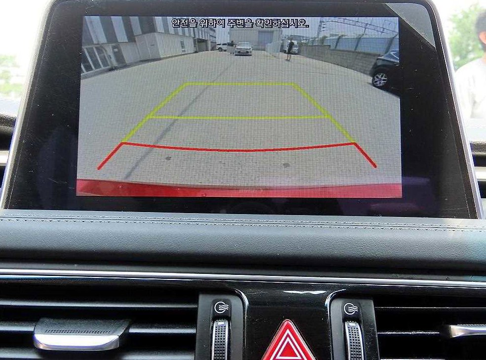 제네시스 G70 2.0T AWD 사진 16