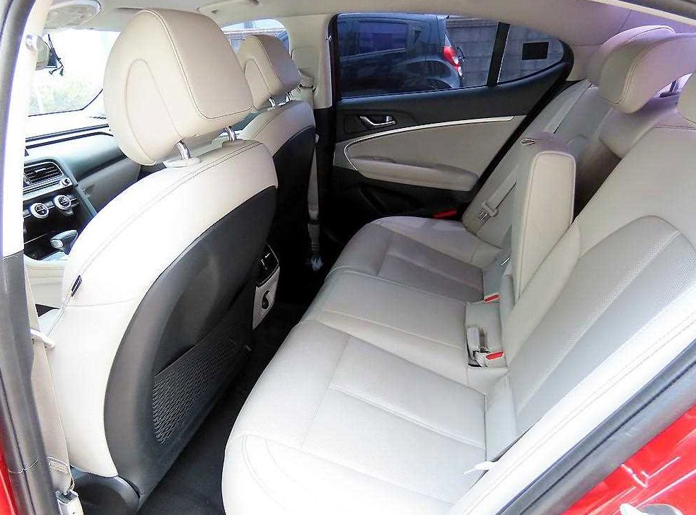 제네시스 G70 2.0T AWD 사진 6