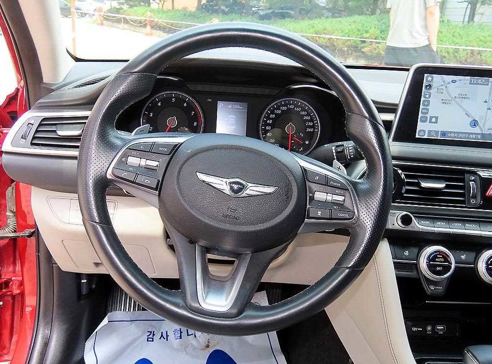제네시스 G70 2.0T AWD 사진 8
