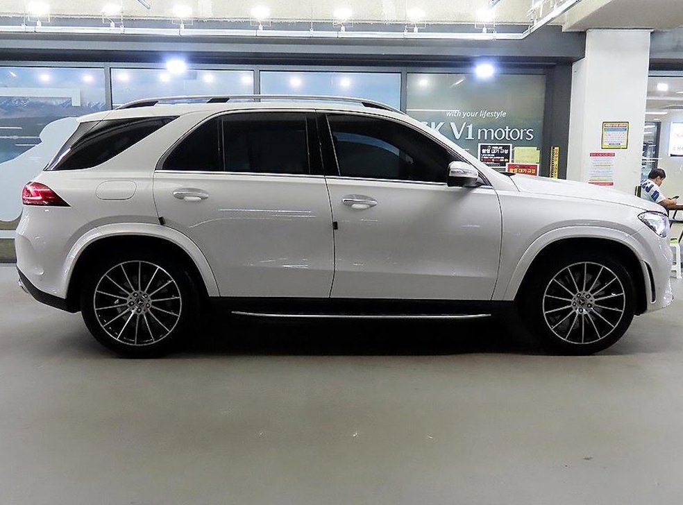 벤츠 GLE 클래스 GLE 450 4MATIC 사진 3