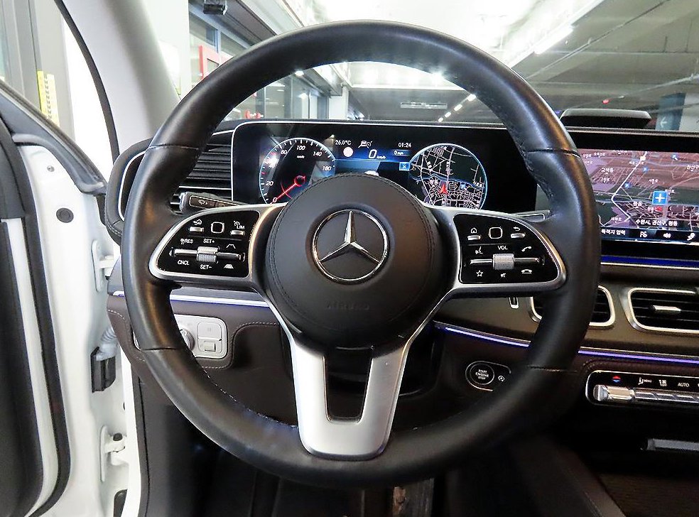 벤츠 GLE 클래스 GLE 450 4MATIC 사진 8