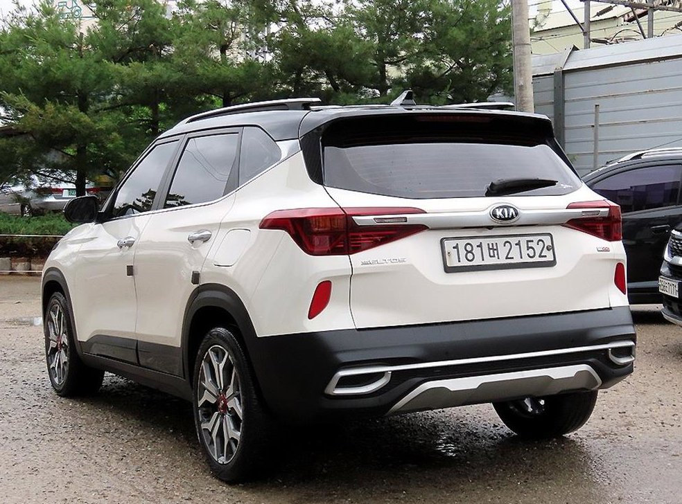 기아 셀토스 가솔린 1.6 터보 2WD 사진 3