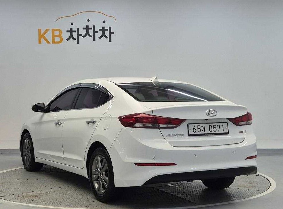 현대 아반떼 1.6 GDI 모던 사진 2