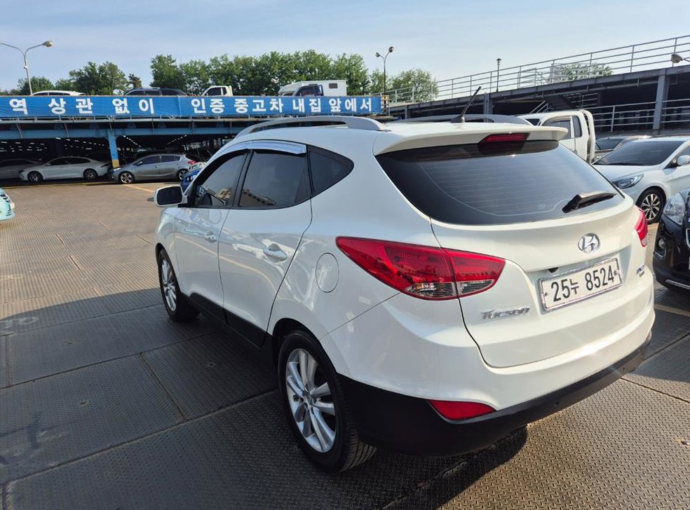 현대 투싼 2WD VGT LX20 사진 5