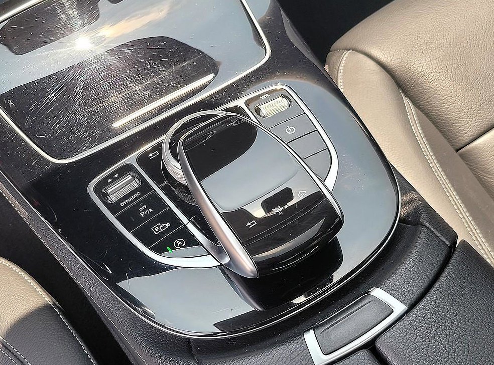 벤츠 E 클래스 E220d 아방가르드 사진 17