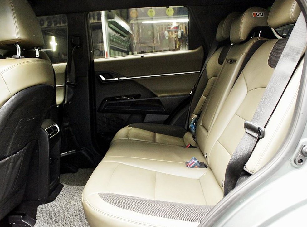 KG모빌리티(쌍용)  토레스 1.5 GDI-T 4WD 사진 6