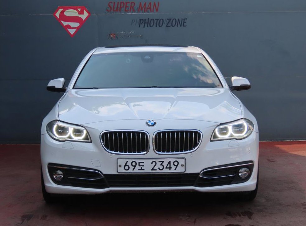 BMW 5시리즈 520d 럭셔리 사진 2
