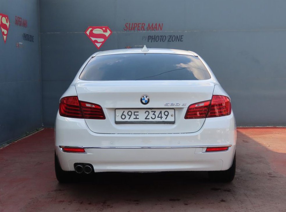 BMW 5시리즈 520d 럭셔리 사진 4