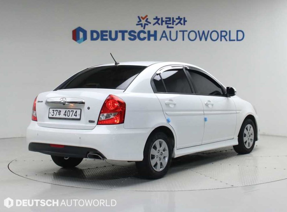 현대 베르나 1.4 DOHC 사진 2