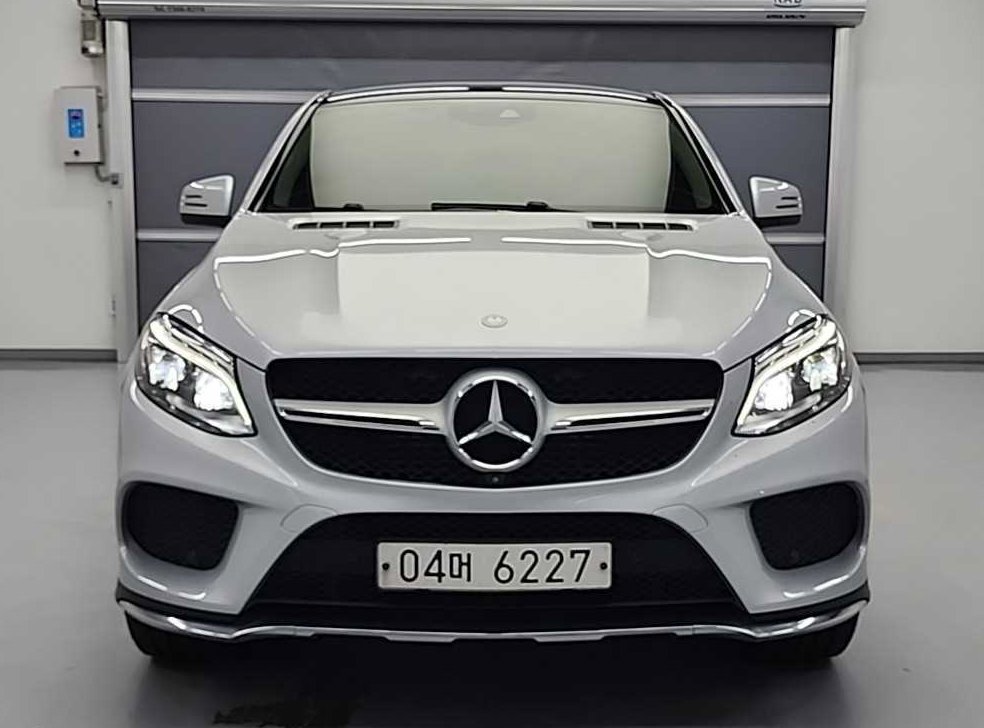 벤츠 GLE 클래스 GLE 350 d 4MATIC 쿠페 사진 2