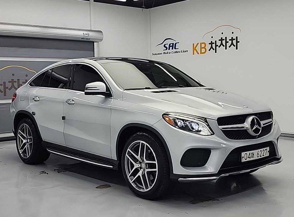 벤츠 GLE 클래스 GLE 350 d 4MATIC 쿠페 사진 4