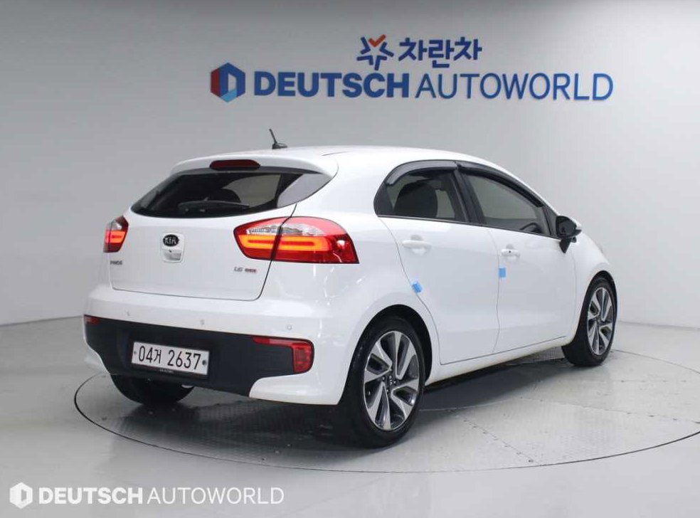기아 프라이드 5DR 1.6 GDI 럭셔리 사진 2