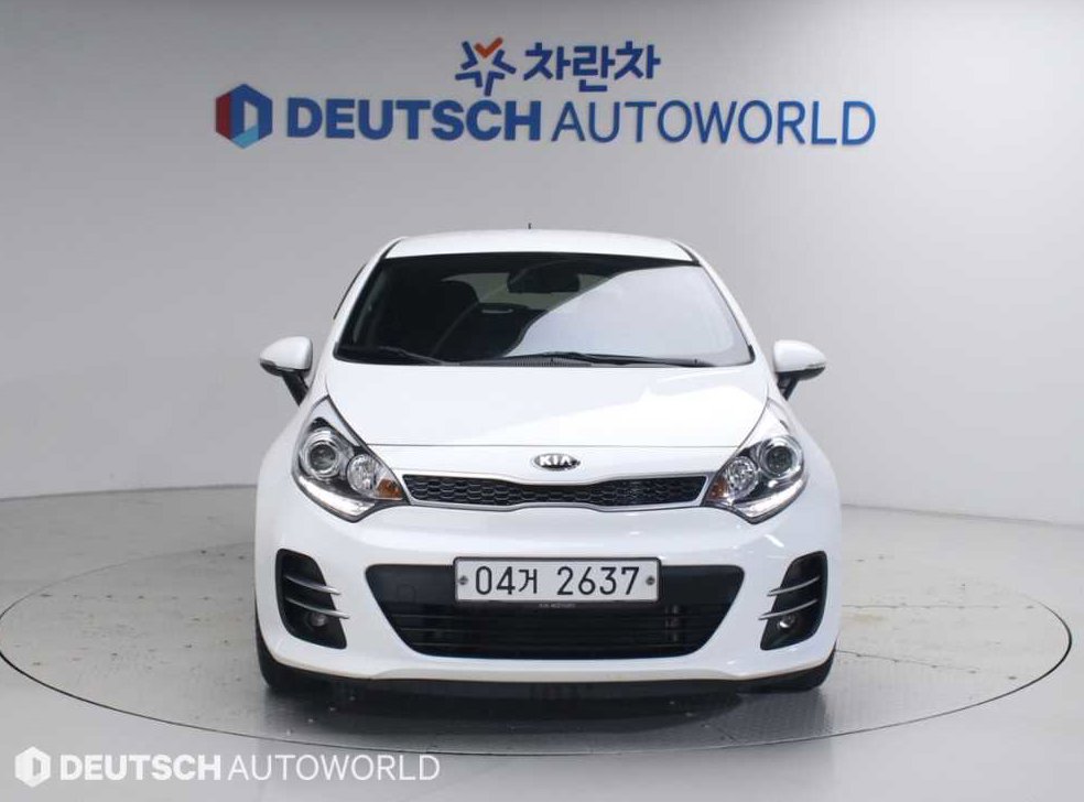 기아 프라이드 5DR 1.6 GDI 럭셔리 사진 3