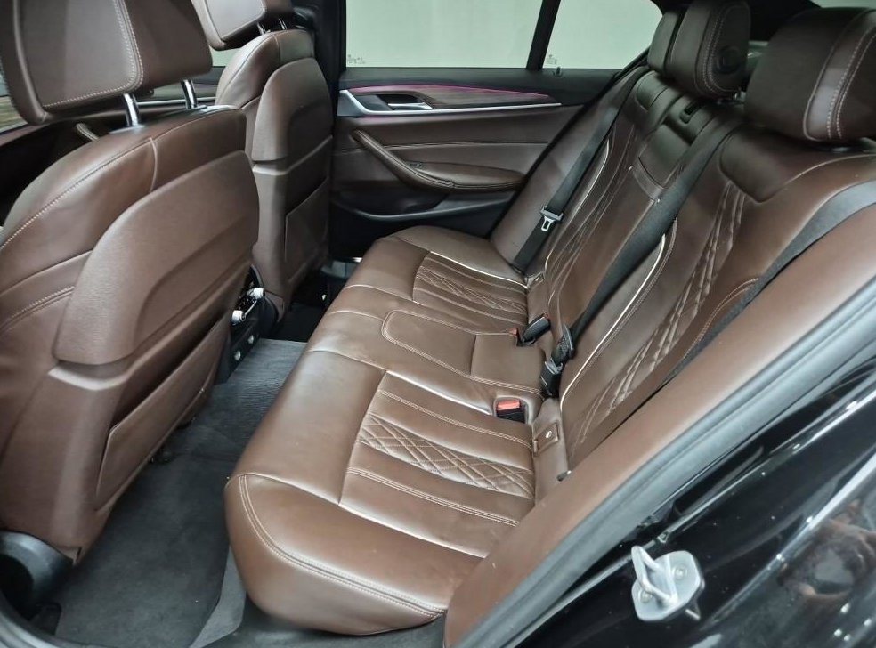 BMW 5시리즈 530i xDrive M 스포츠 플러스 사진 14