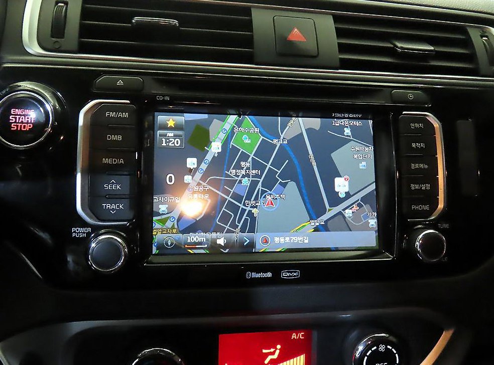 기아 프라이드 4DR 1.6 GDI 프레스티지 사진 13