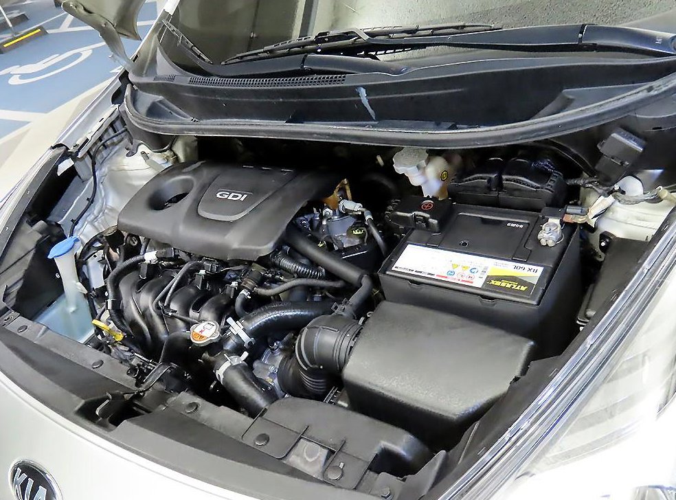 기아 프라이드 4DR 1.6 GDI 프레스티지 사진 17