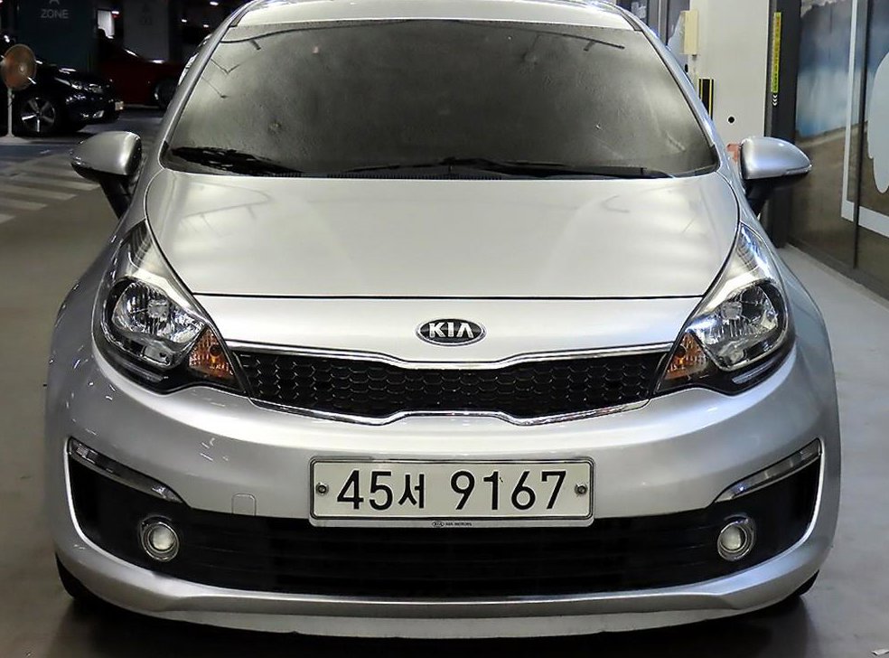 기아 프라이드 4DR 1.6 GDI 프레스티지 사진 2