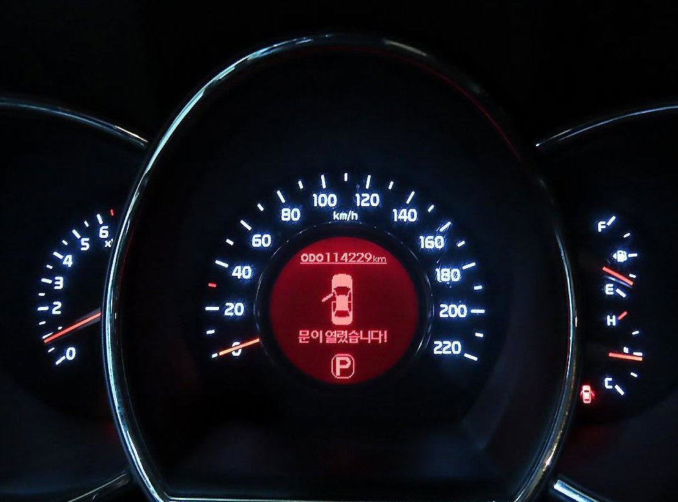기아 프라이드 4DR 1.6 GDI 프레스티지 사진 9