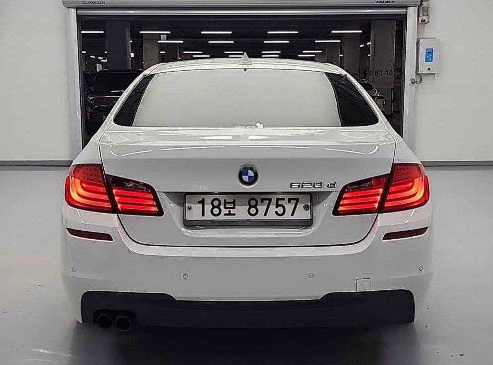 BMW 5시리즈 520d 사진 3