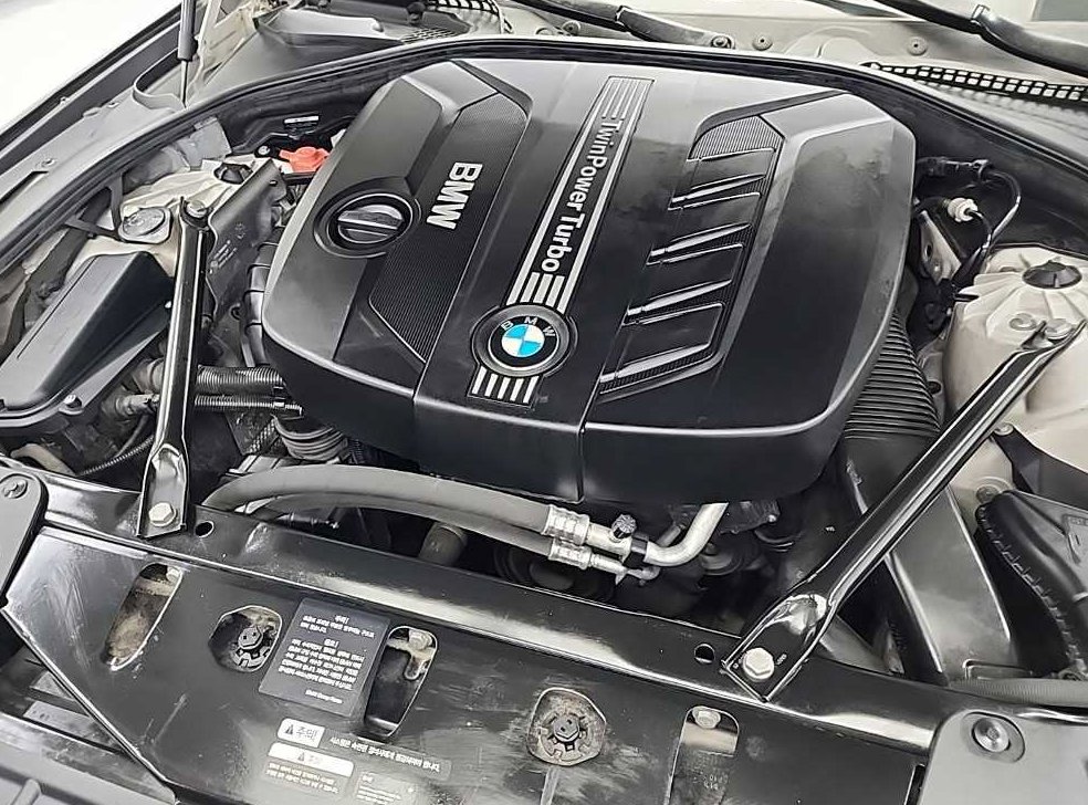 BMW 5시리즈 520d 사진 5