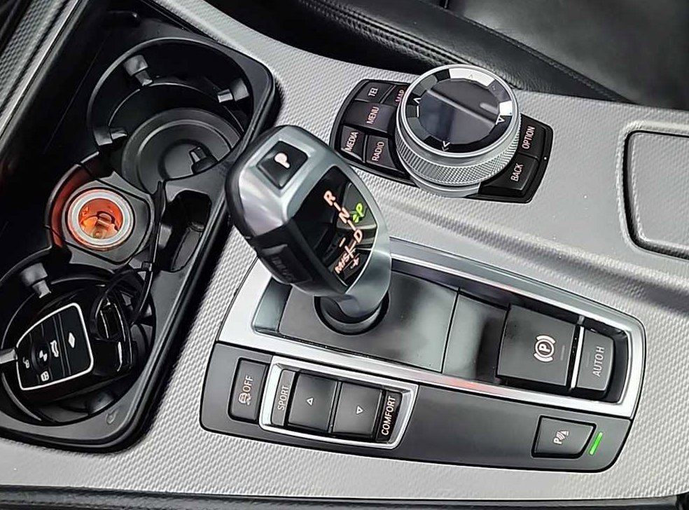 BMW 5시리즈 520d 사진 8