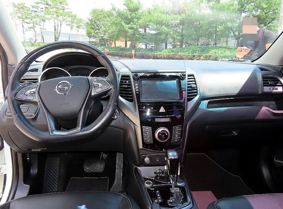 KG모빌리티(쌍용)  티볼리 2WD 디젤 VX 사진 7