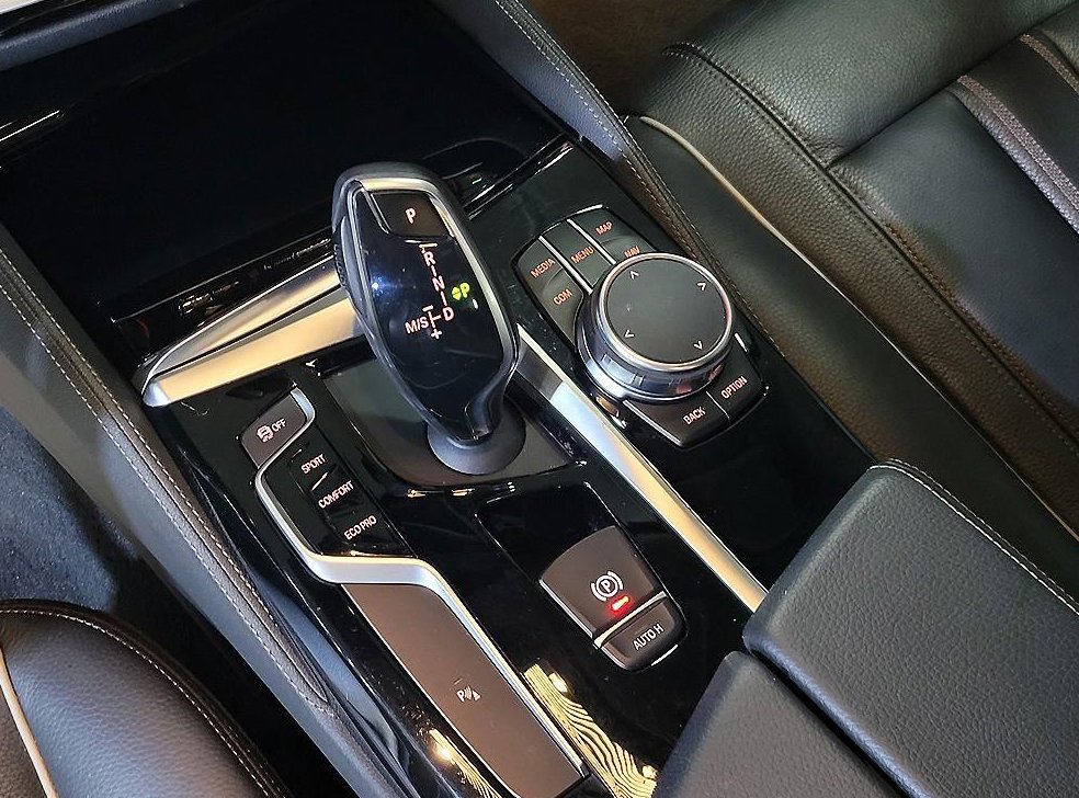 BMW 5시리즈 520i 럭셔리 사진 12
